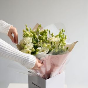 The Lisianthus Bouquet - Image 5